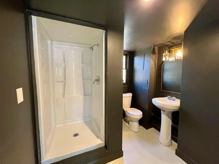 6 BR in Jonesboro