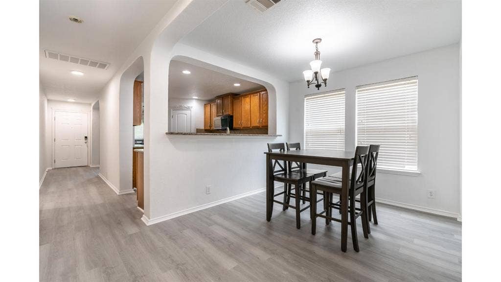 8 BR in San Antonio