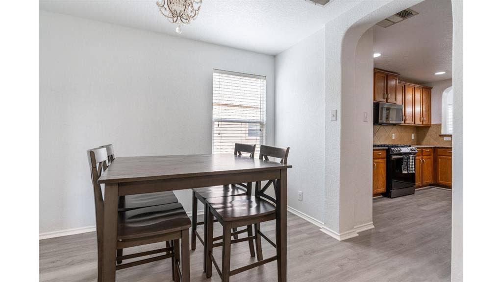 8 BR in San Antonio