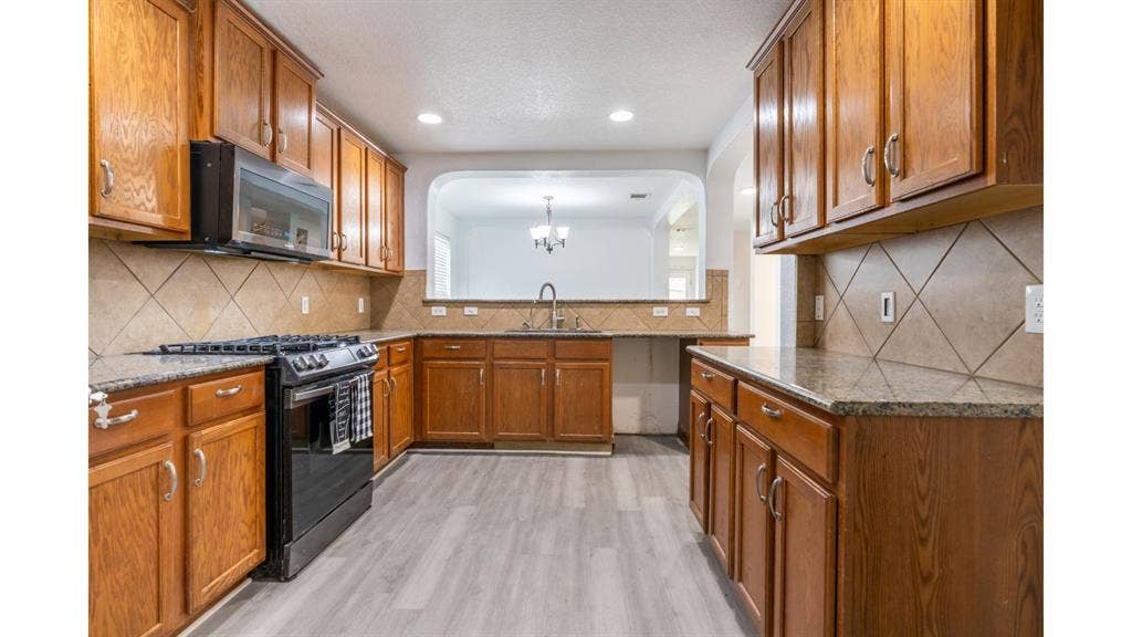 8 BR in San Antonio