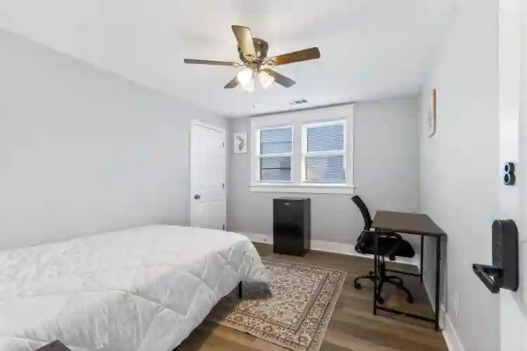 9 BR in Kansas City