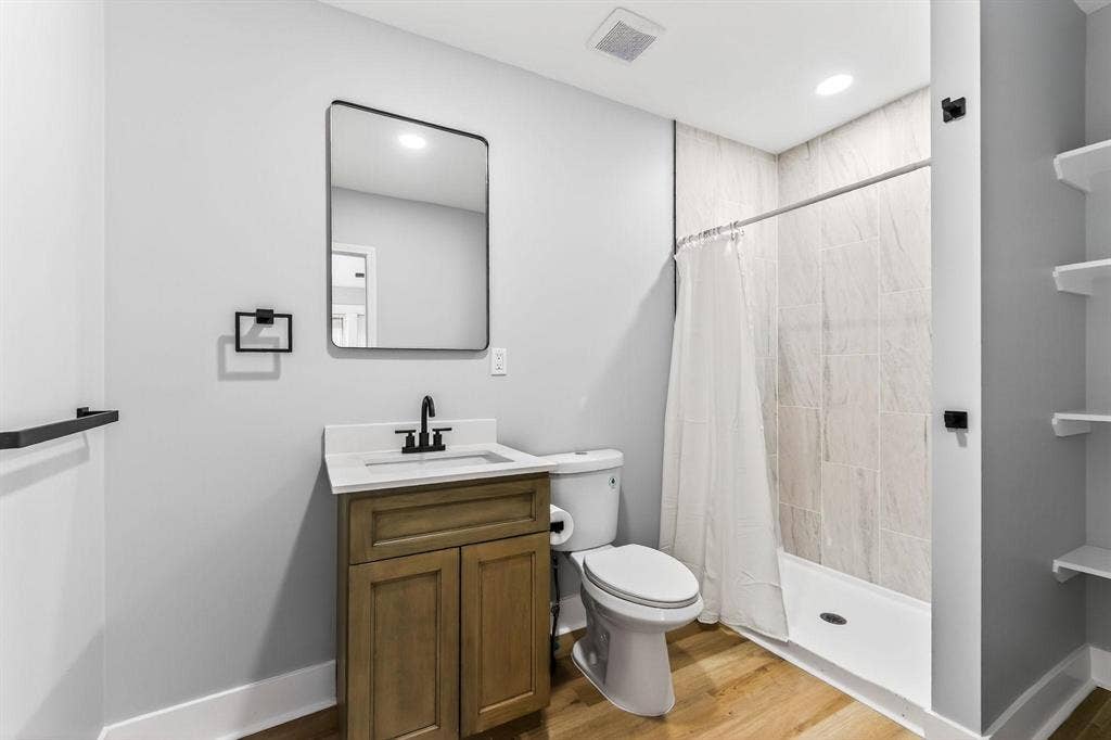 9 BR in Kansas City