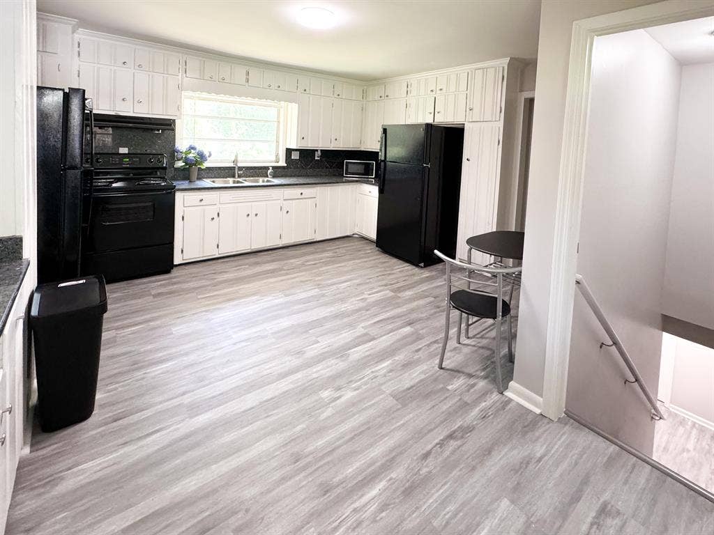 6 BR in Atlanta
