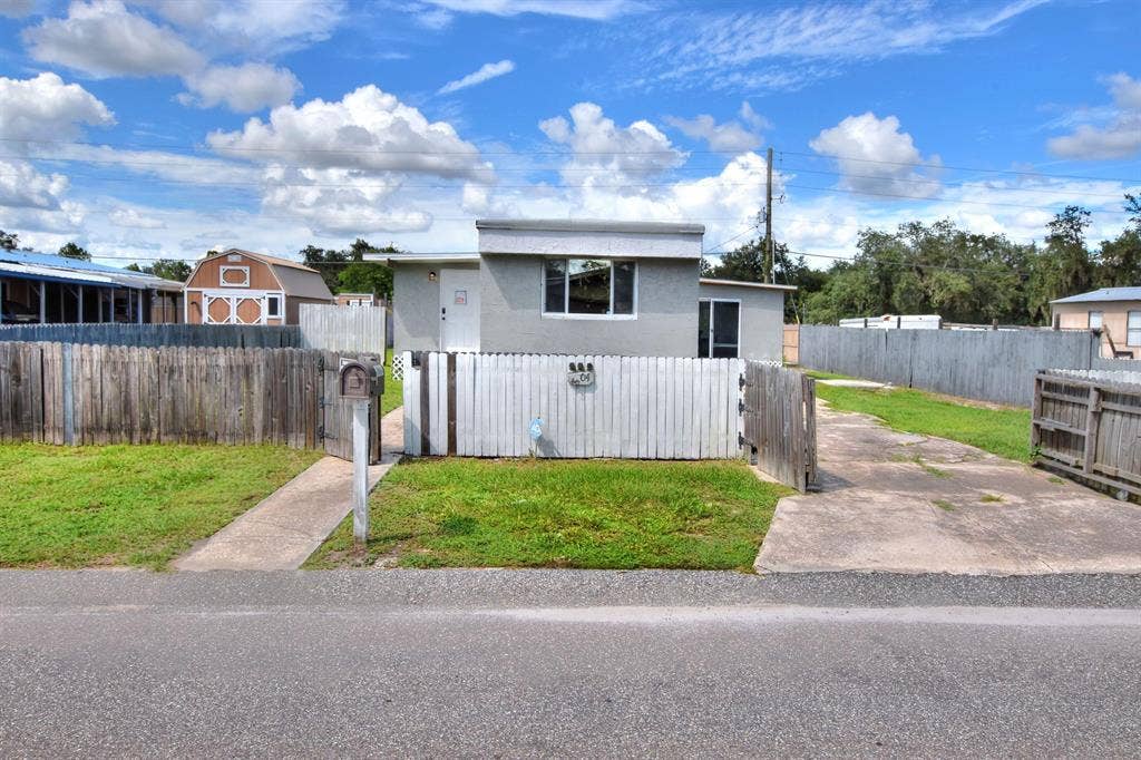 5 BR in Bartow