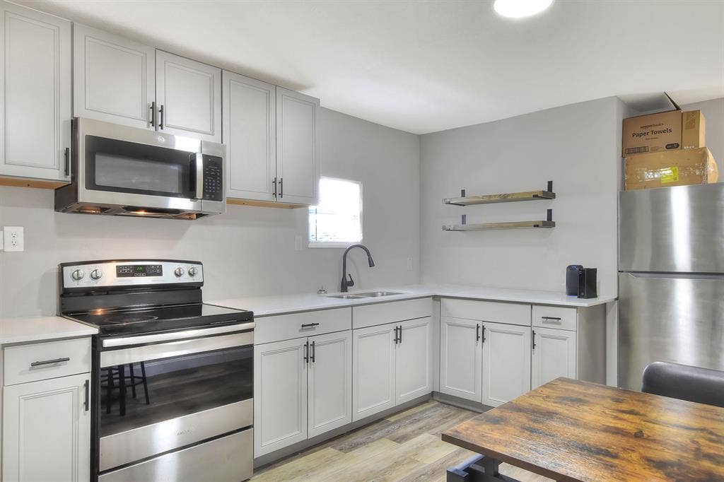 5 BR in Bartow