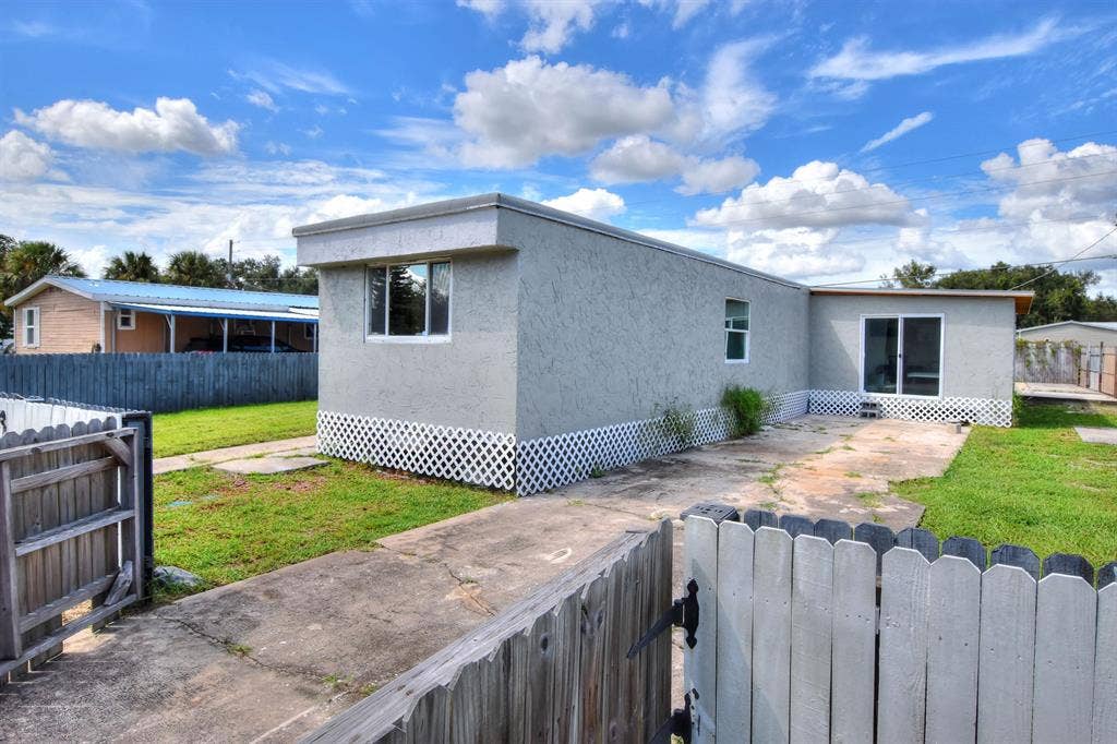 5 BR in Bartow
