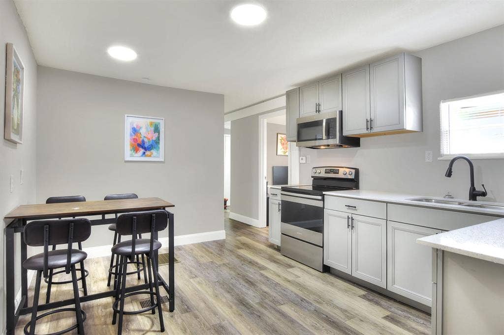 5 BR in Bartow