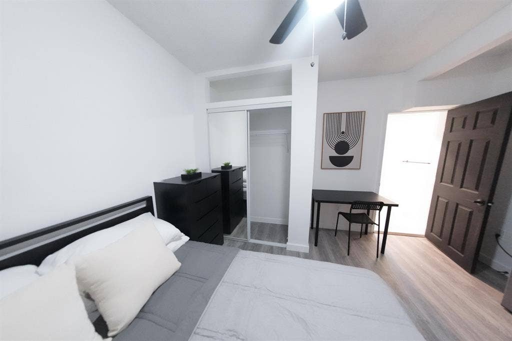 6 BR in Orlando