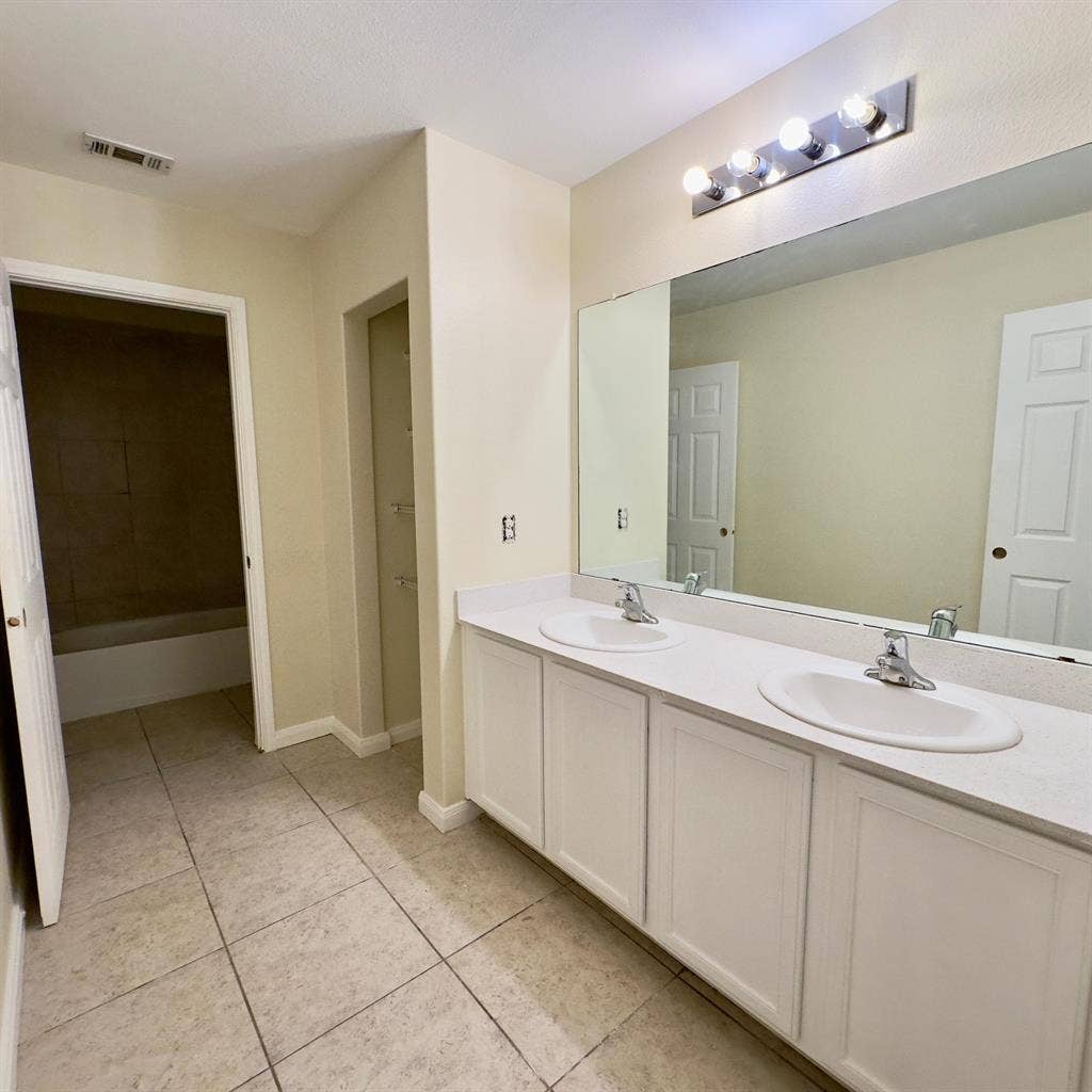 5 BR in Fort Worth