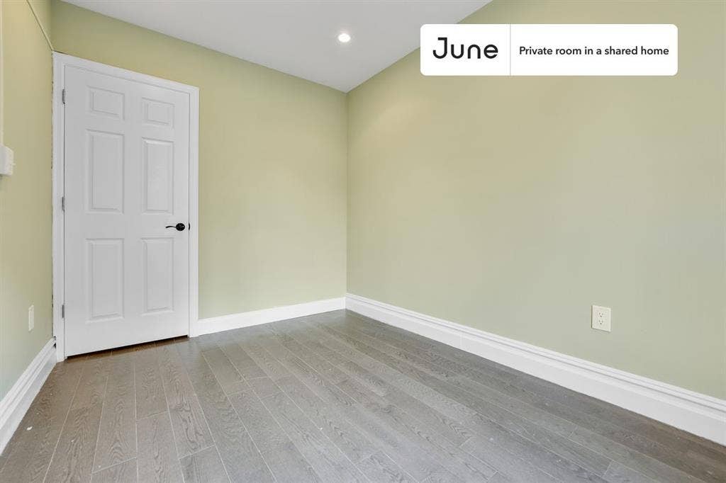 3 BR in New York City