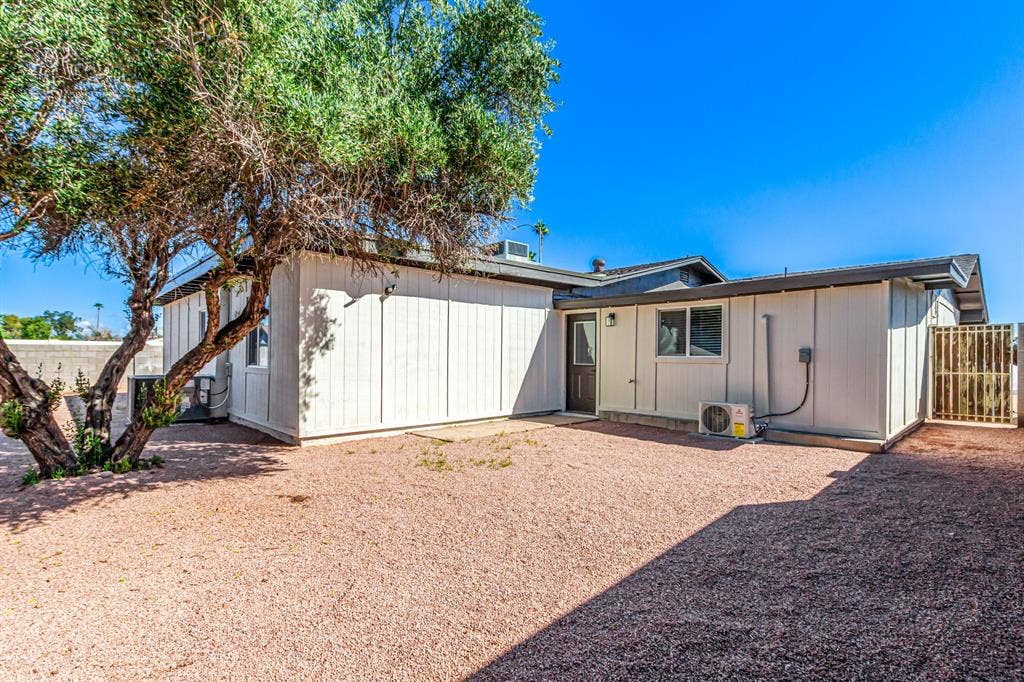 7 BR in Mesa