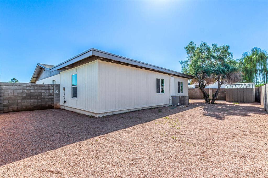 7 BR in Mesa