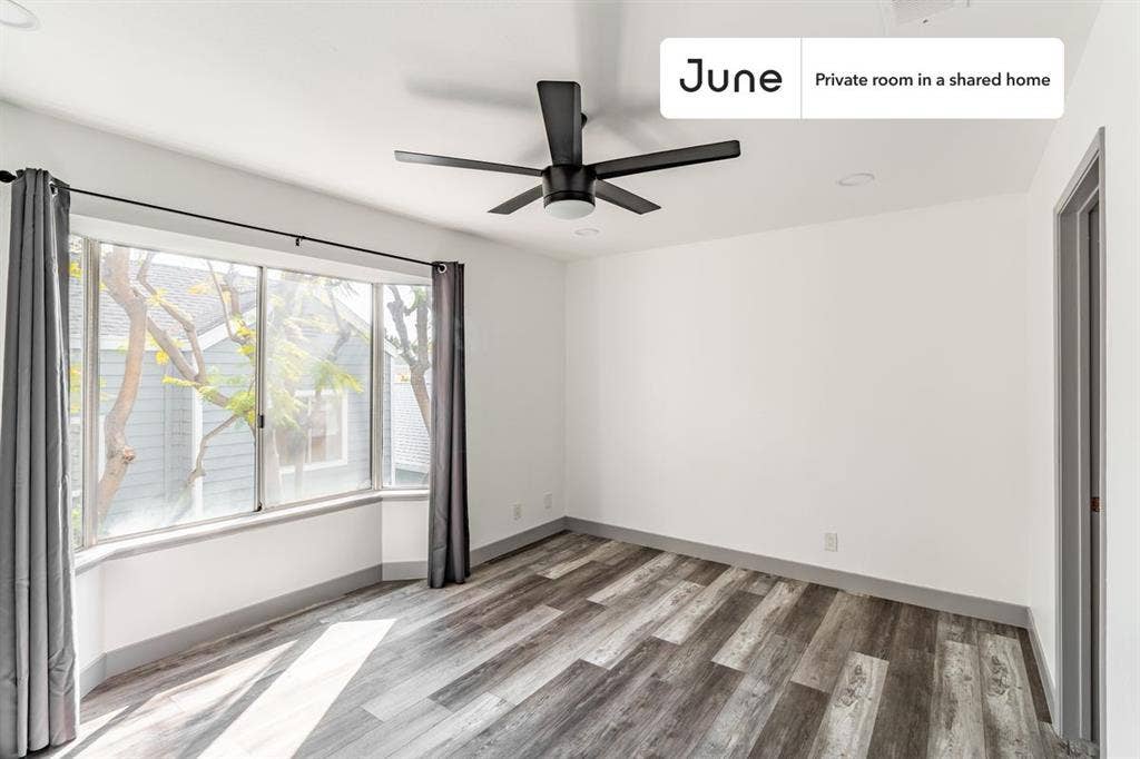 3 BR in Los Angeles