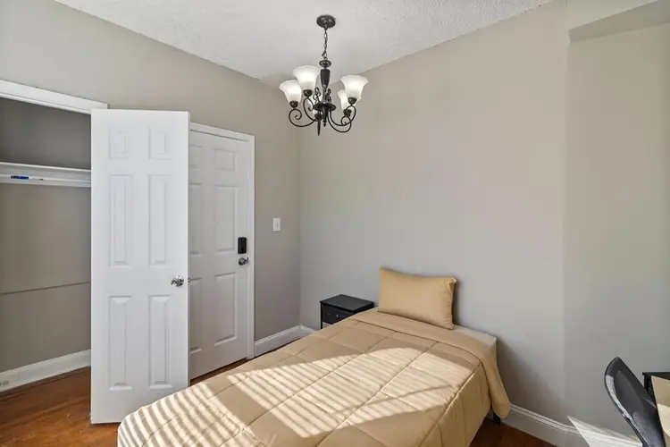 5 BR in Baltimore
