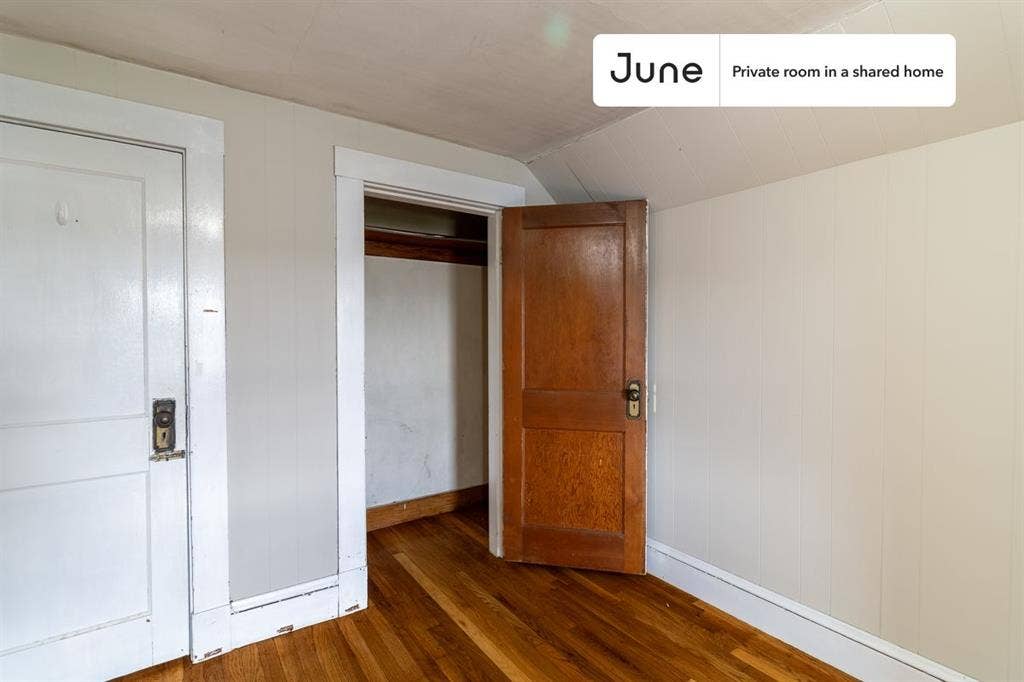 4 BR in Boston