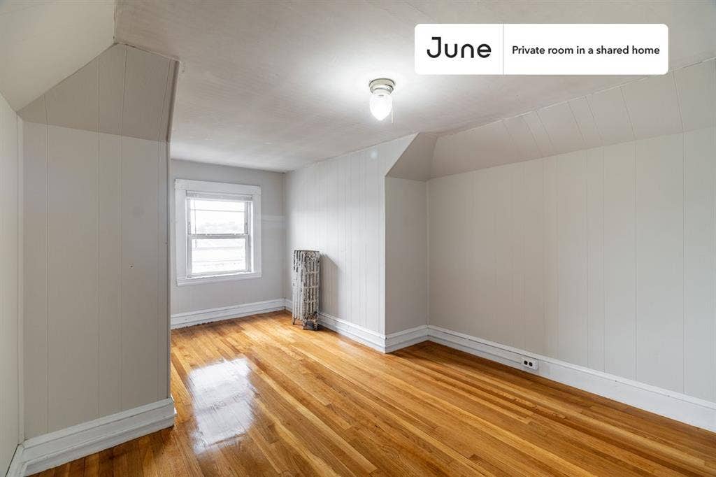 4 BR in Boston