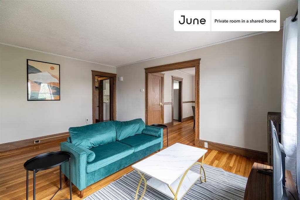 4 BR in Boston