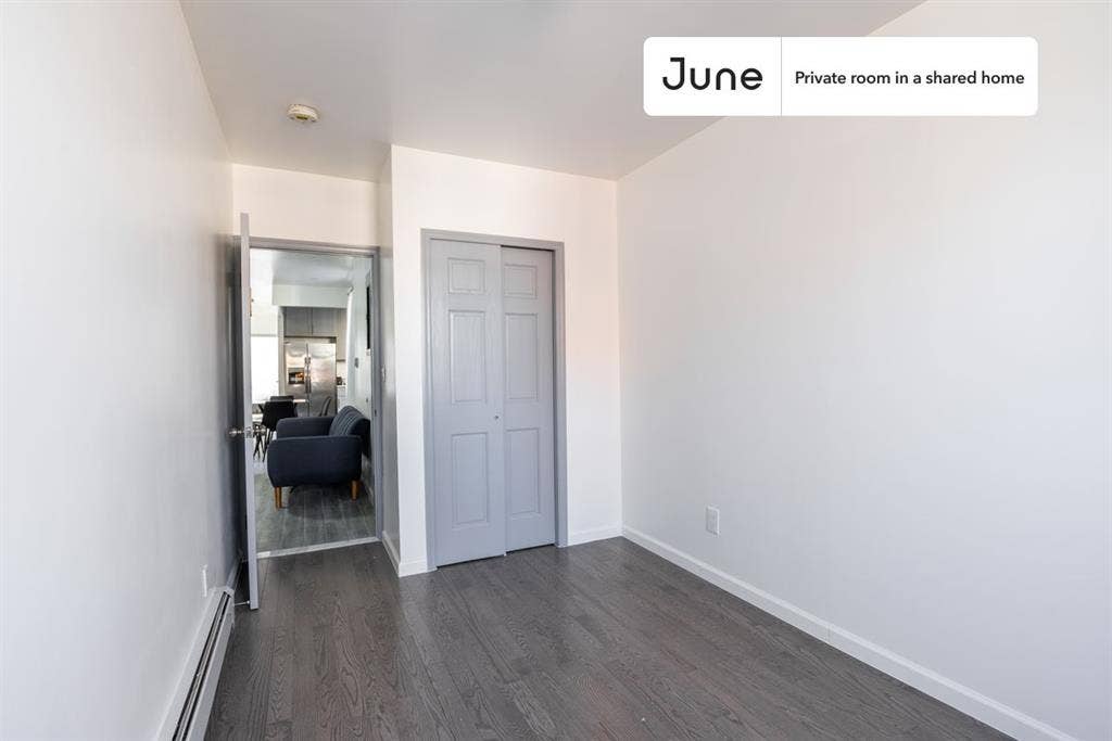 4 BR in New York City