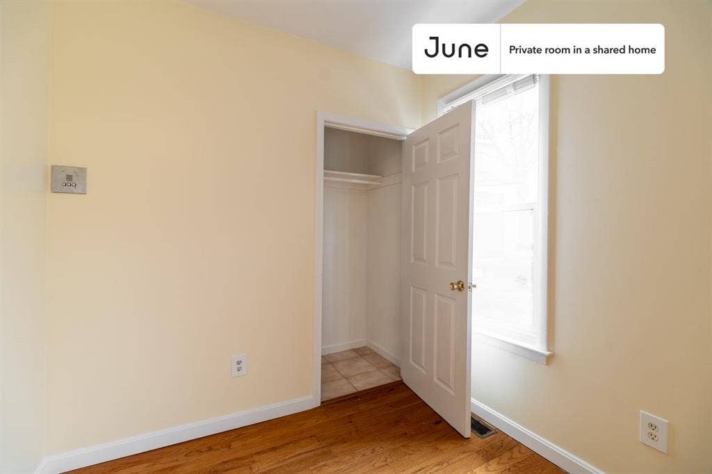 3 BR in Boston