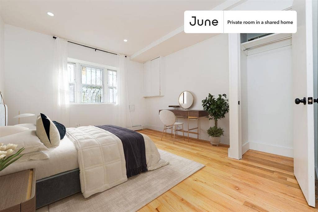 3 BR in New York City