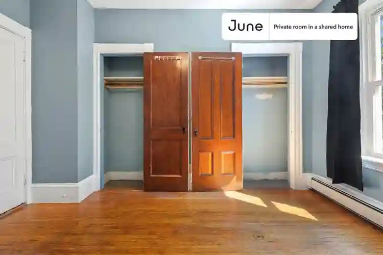 4 BR in Boston