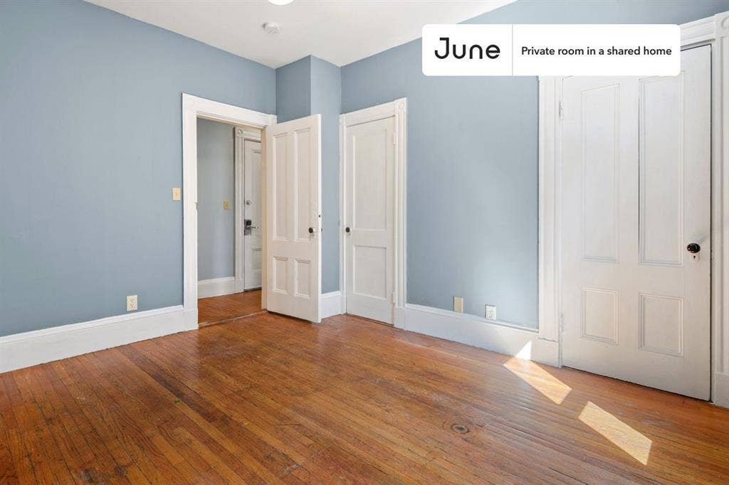 4 BR in Boston