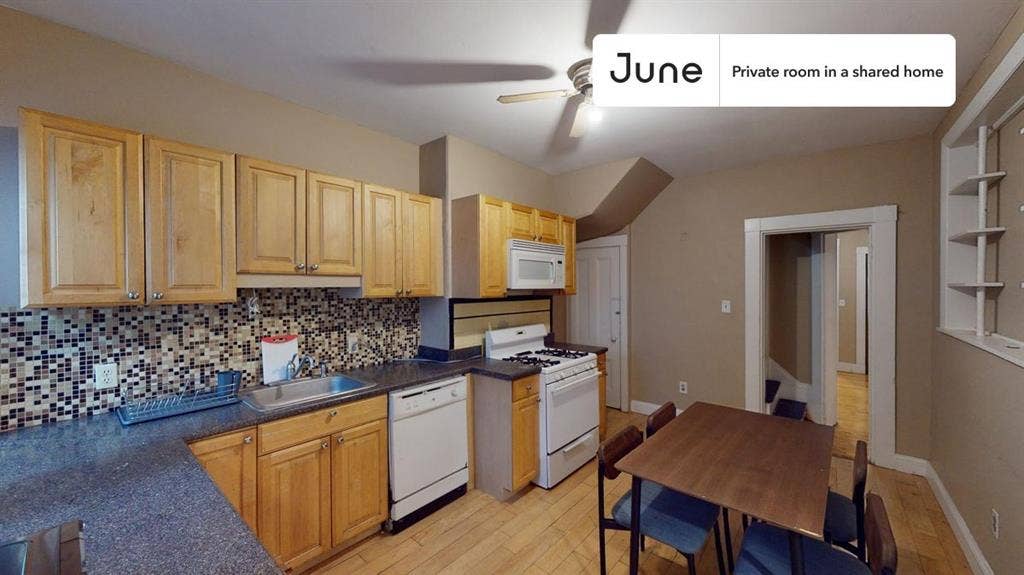 6 BR in Boston
