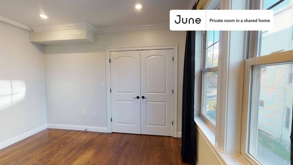 5 BR in Boston