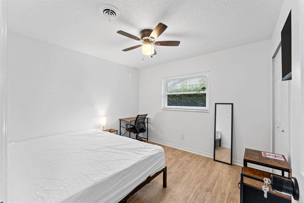 7 BR in Orlando
