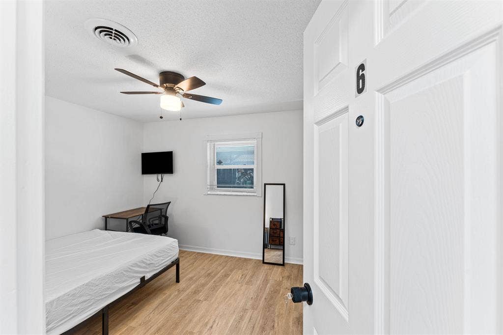 7 BR in Orlando