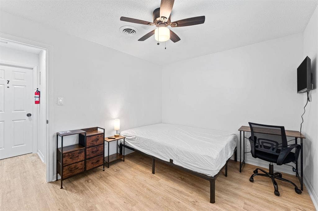 7 BR in Orlando