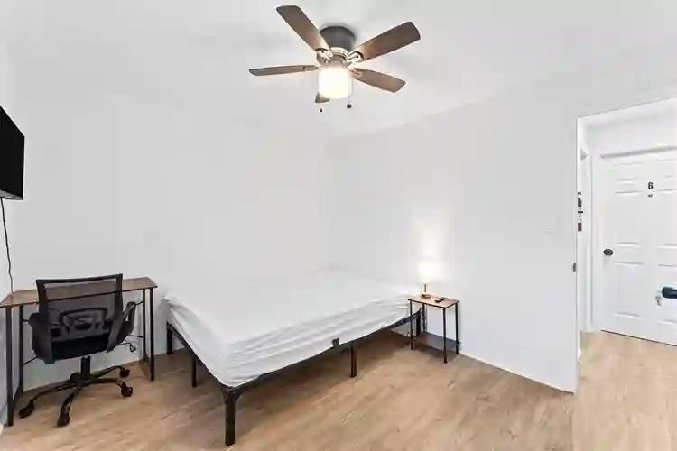 7 BR in Orlando