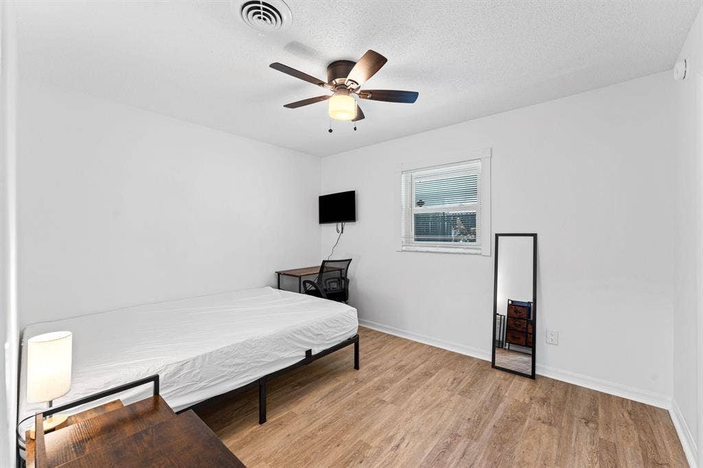 7 BR in Orlando