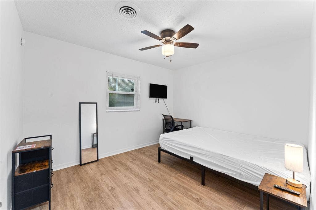 7 BR in Orlando