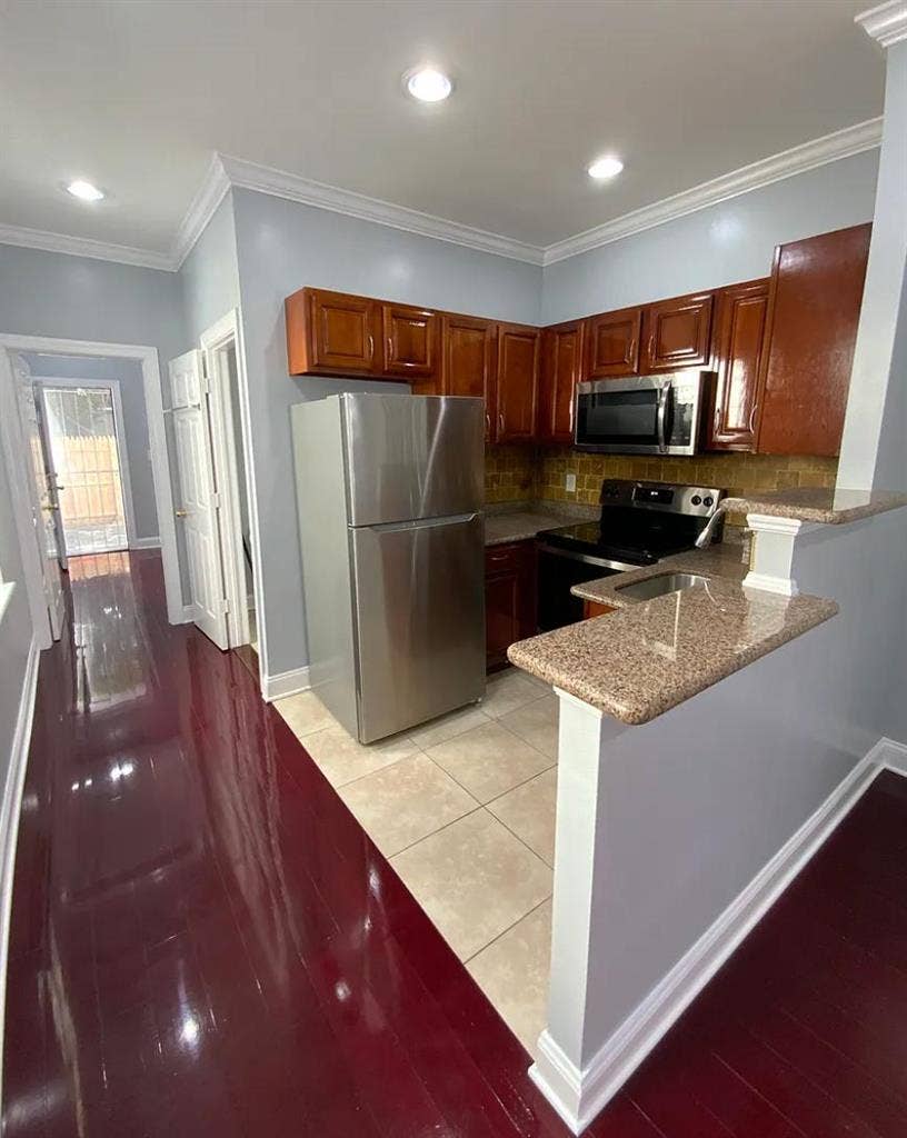 5 BR in Philadelphia