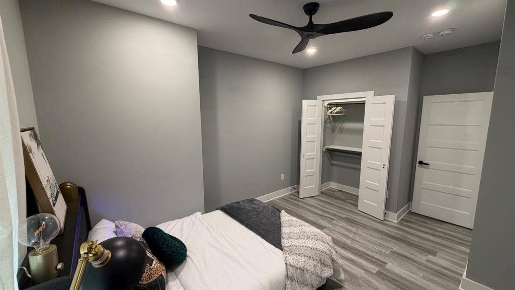 4 BR in Houston