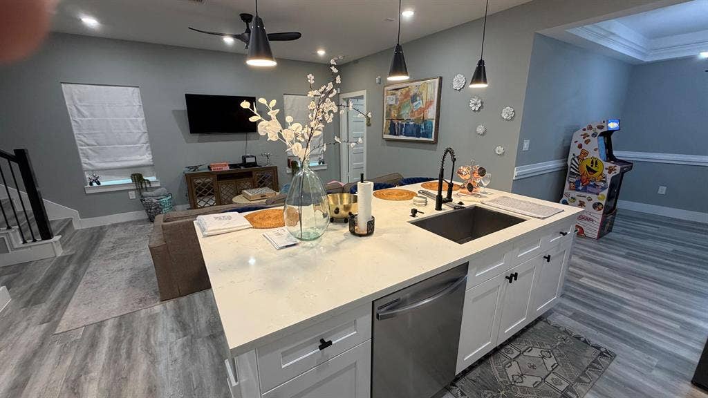 4 BR in Houston