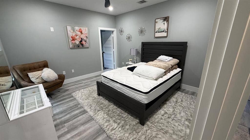 4 BR in Houston
