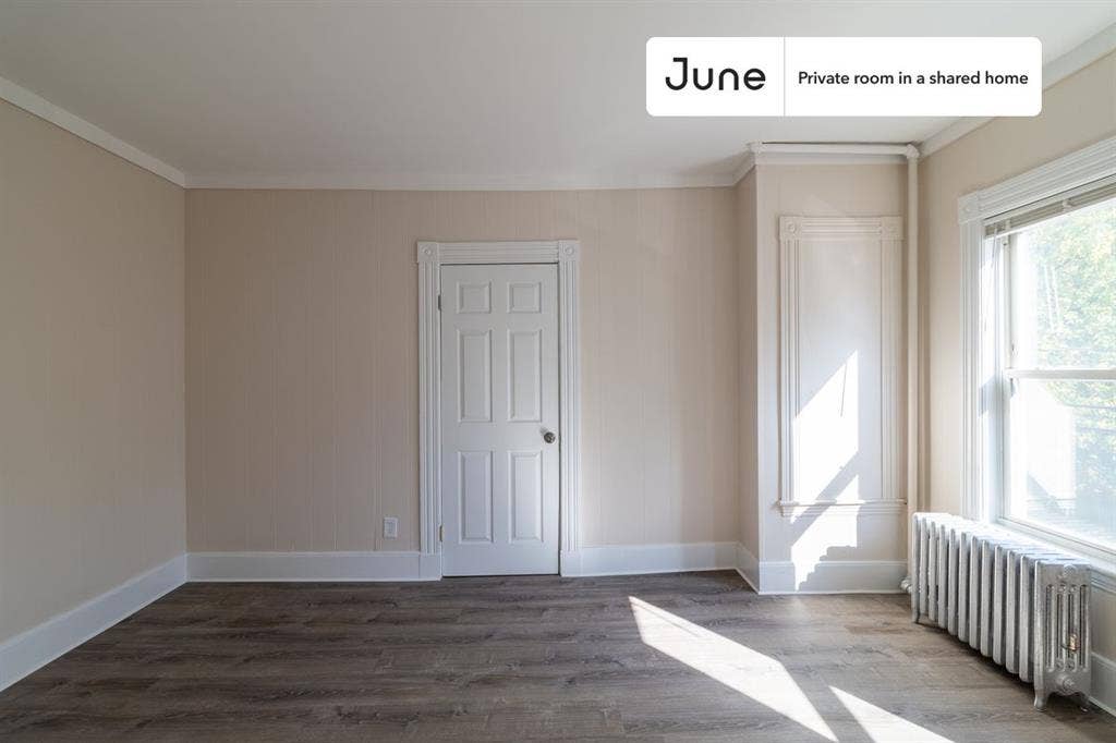 7 BR in Boston