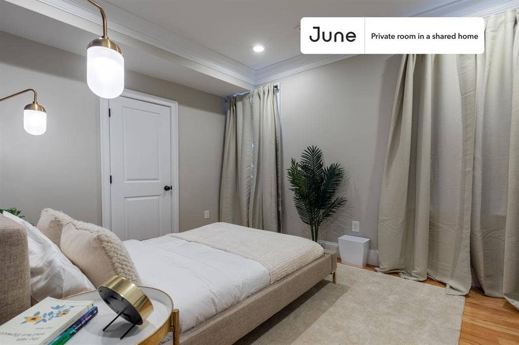 4 BR in Boston