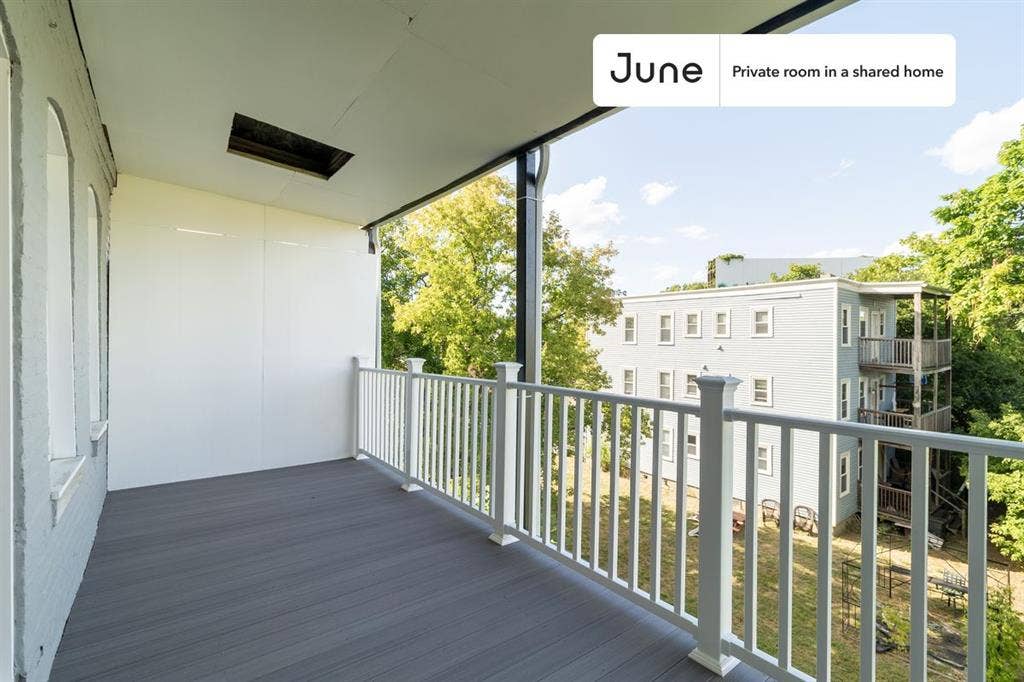3 BR in Boston