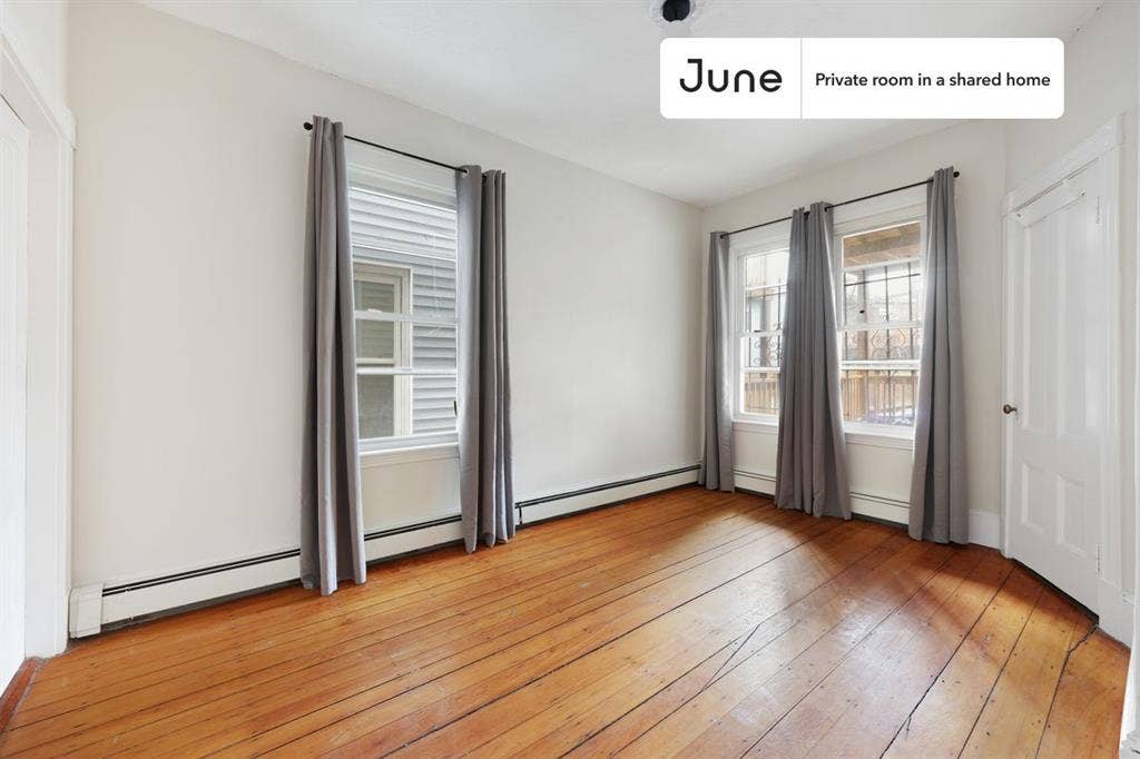 4 BR in Boston