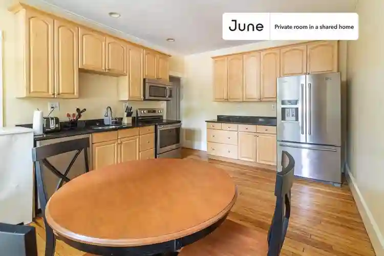 5 BR in Boston