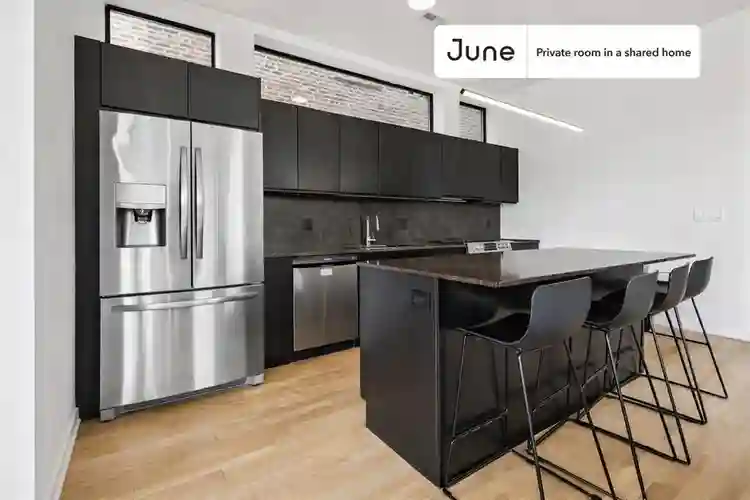 4 BR in Chicago