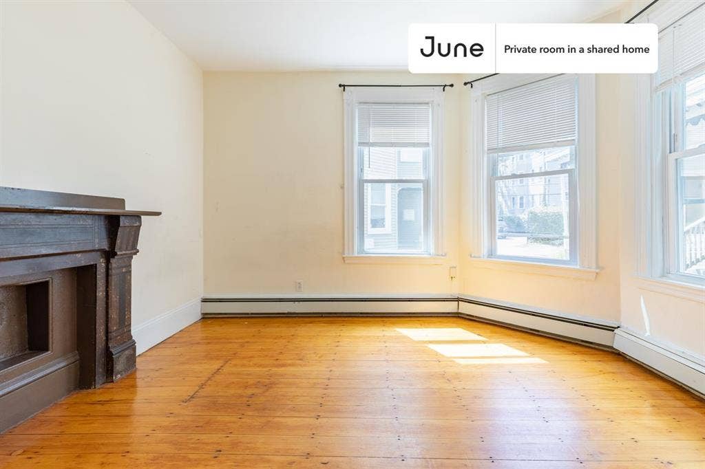 4 BR in Boston