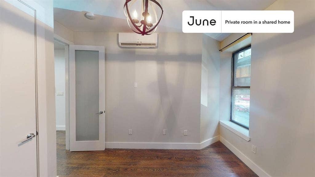 4 BR in New York City