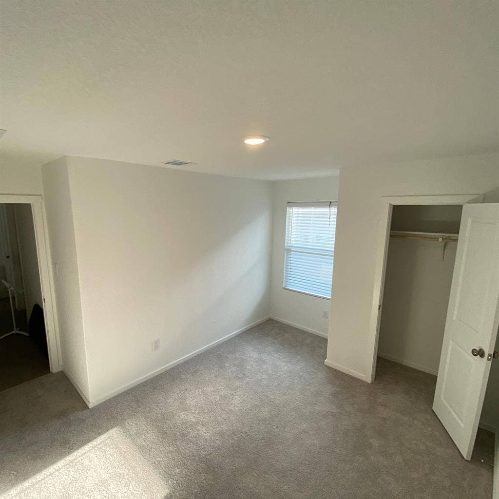 New Construction 10’ x 10’ rooms