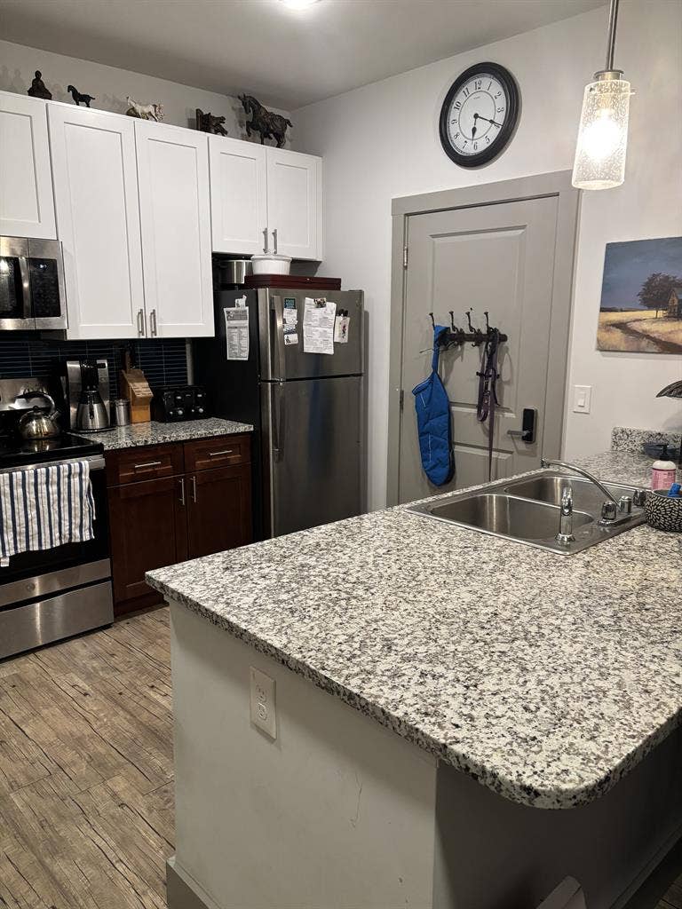 Sublet with option to rent.