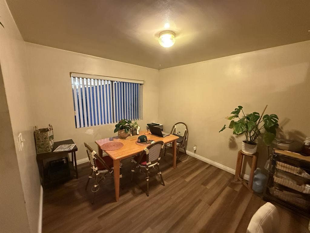 Single Room For Rent (2b/1ba)