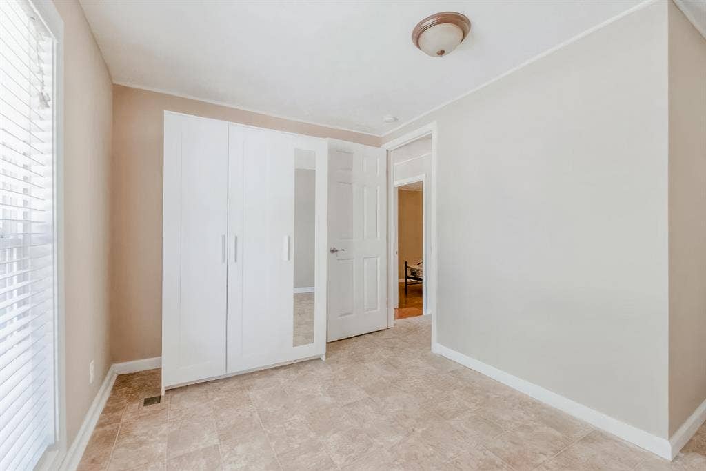 8 BR in Lilburn